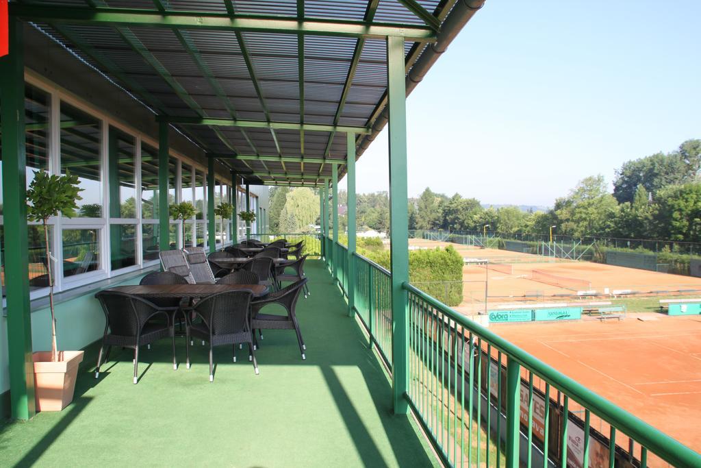 Penzion Tenis Klub Deza Valašské Meziříčí 外观 照片